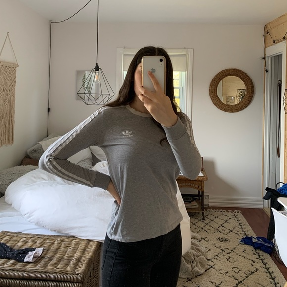 Adidas Long sleeve - Picture 2 of 2